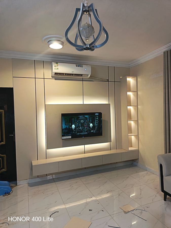 ديكور شاشه
